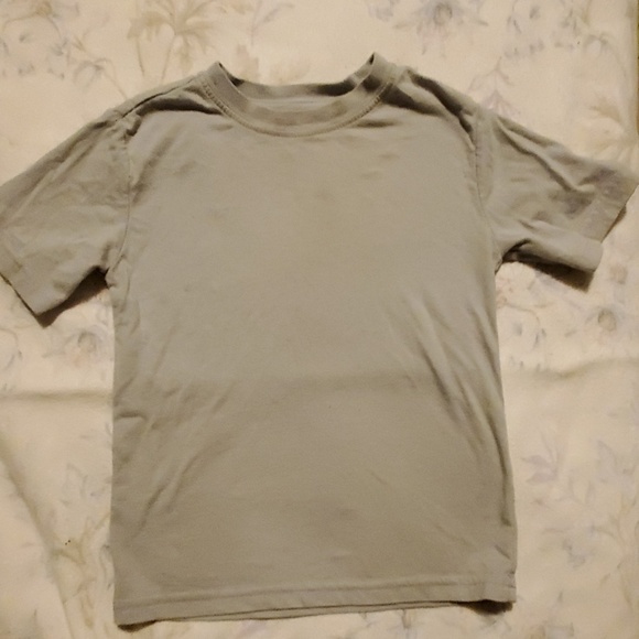 7 shirts - Picture 4 of 7